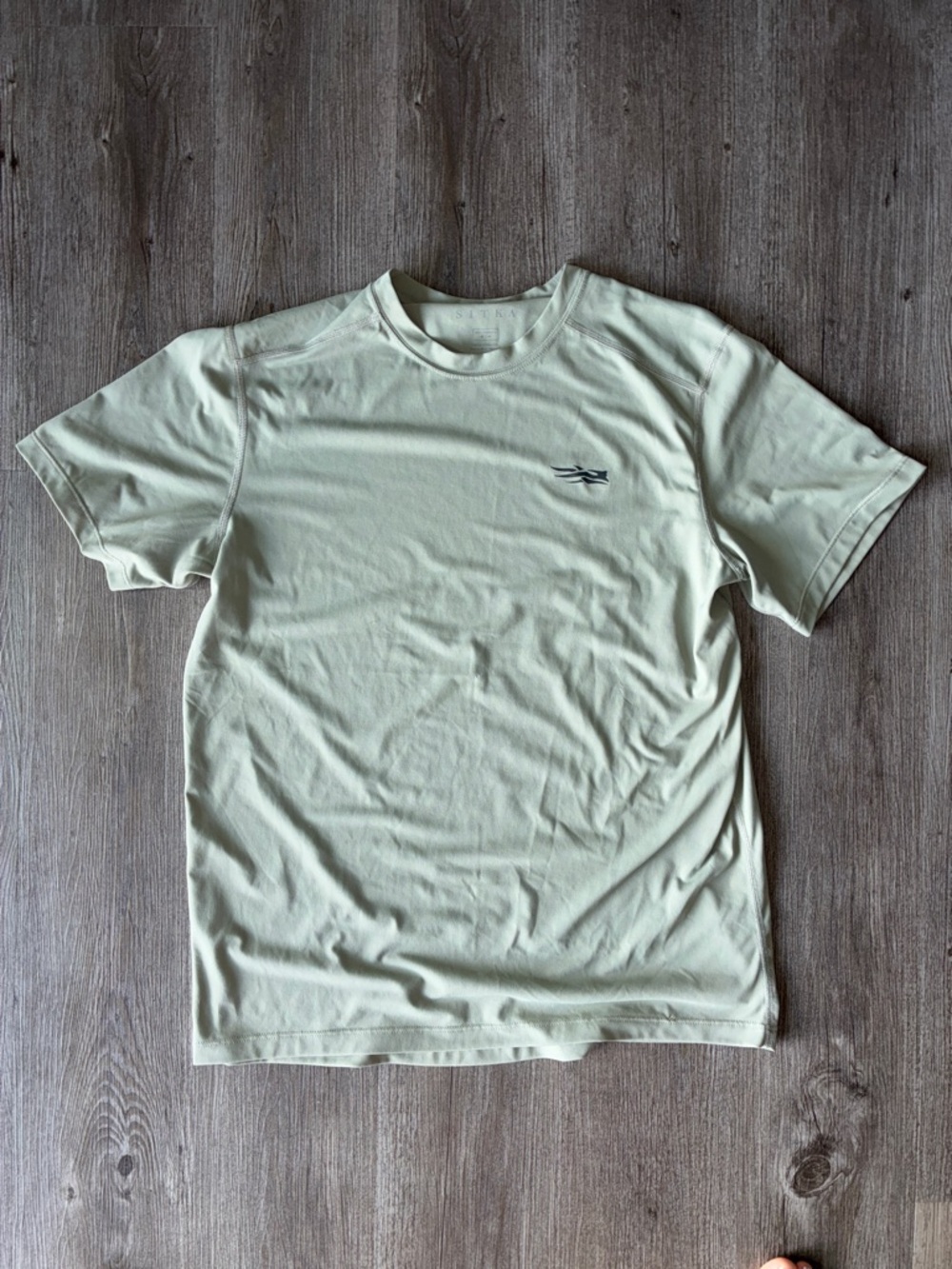 Medium, light green Men’s Sitka shirt